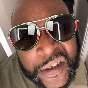 Meet your Posher, Ron